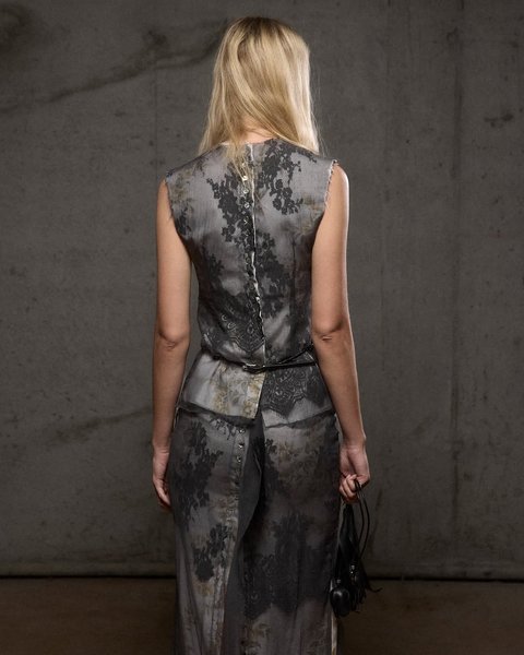 Thumbnail of www-instagram-com-p-dmnjj19r6us 8