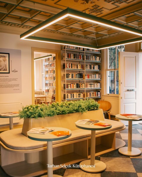 Thumbnail of p-dit7j8wnwrm-37e5604e76e54b9e 8