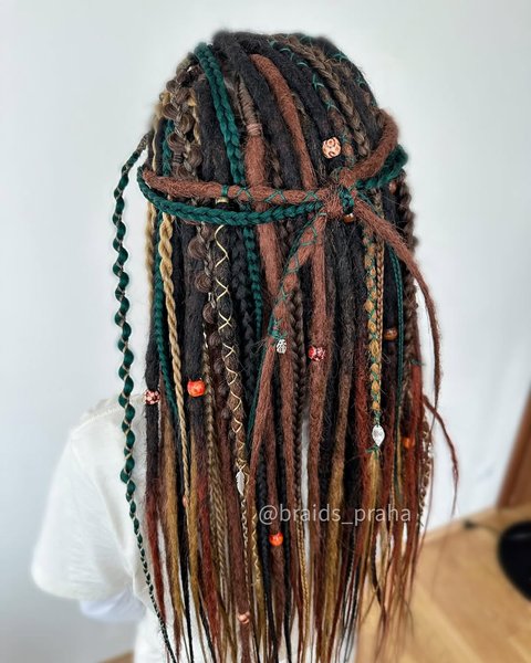 Thumbnail of p-c3jamxjlfvy-3ab09b9f8501419d 1