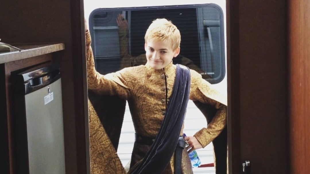 Thumbnail of www-x-com-itsvivi-status-1130199378717741061-3ab935d82f87452e