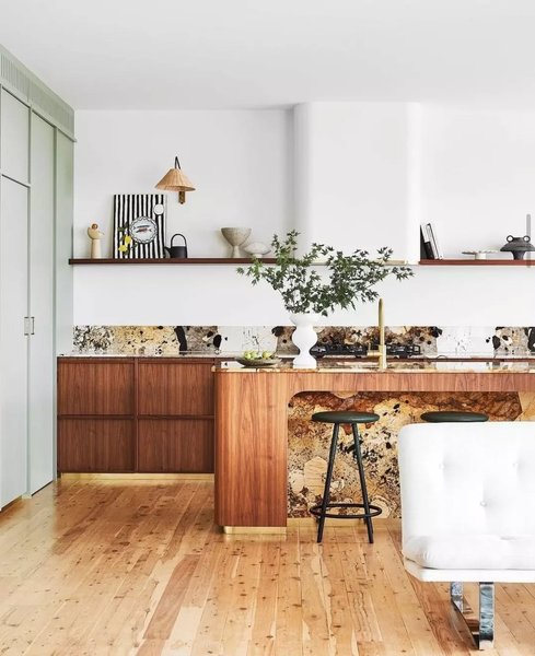 Thumbnail of p-cechlulvock-3b42119f930c4e19 1