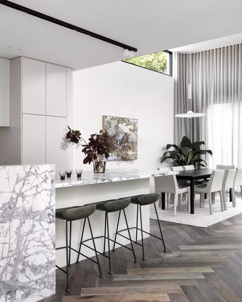 Thumbnail of p-cechlulvock-3b42119f930c4e19 7