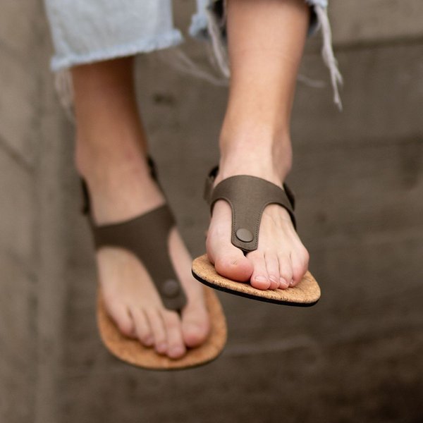 Thumbnail of c-dbsnfndnu-3cdd31ca330e4cd6 0