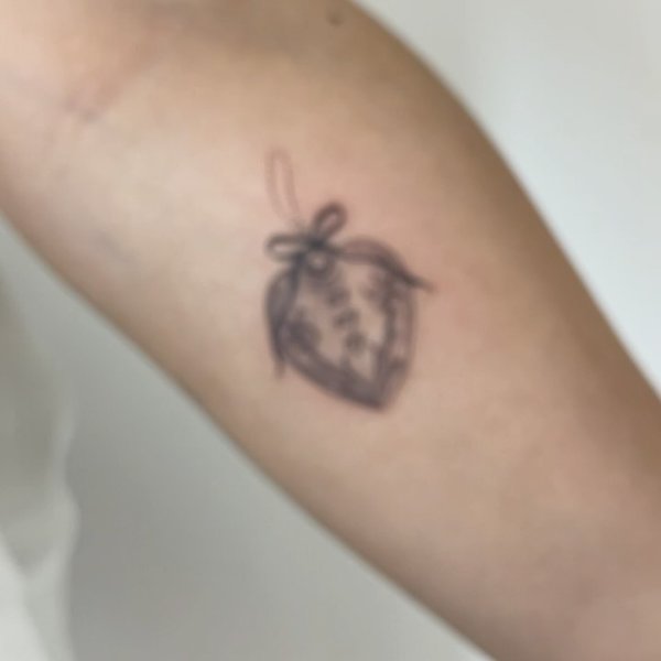 Thumbnail of p-c7q23ypvt3l-3e0f8c5a53eb4db2 1