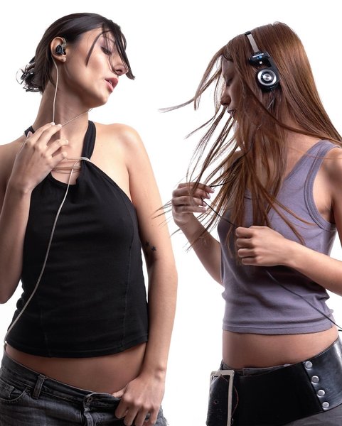 Thumbnail of p-c72lwnitpme-3e4112e3ccfa4ff7 3