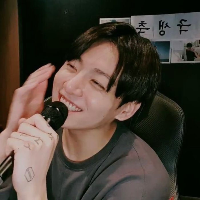 Thumbnail of www-x-com-uarmyfic-status-1816883415888855180-3e5682a7f1824f8d