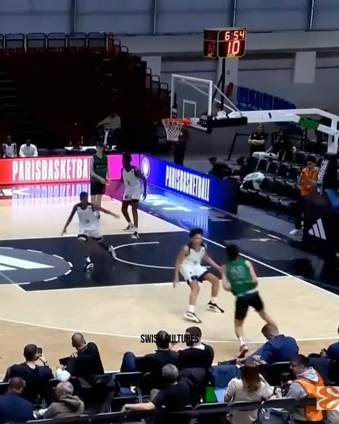 Thumbnail of c5gd-tnn3i8-3ee6999f3a4f42fd 1