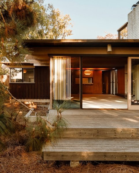 Thumbnail of dct-vjomqn-3f6a721443c1460c 0