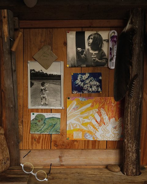 Thumbnail of www-instagram-com-p-dmsfzvkmxrl-img-index-8 4