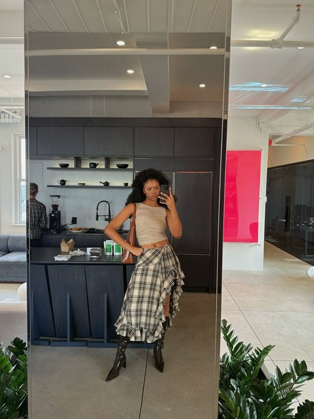 Thumbnail of www-instagram-com-p-dphjftdjfl 3