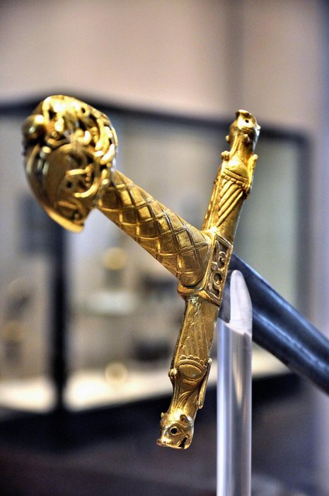 Thumbnail of www-x-com-trad-west-art-status-1263126205303267329-42f5d459c6344e8e