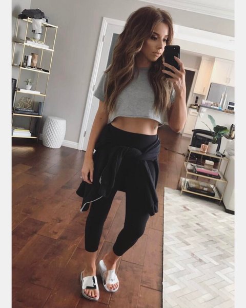 Thumbnail of p-btfuhskfe7s-44c005e6e5964027 0