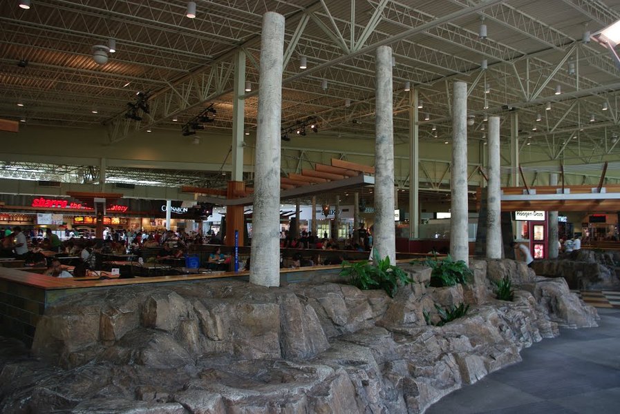 Thumbnail of r-deadmalls-reddit 10