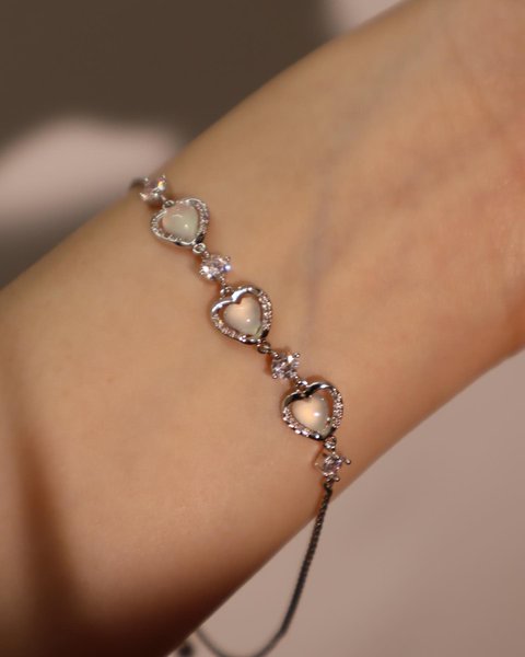 Thumbnail of p-cvebsillyph-45f096534b4a4645 2