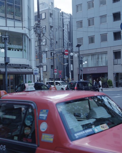 Thumbnail of c30djz8sr-5-48018a28d42a45bf 1