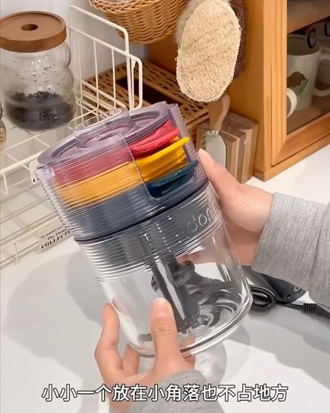 Thumbnail of p-djw7ix7tkaj-48ed6390680c459f 0