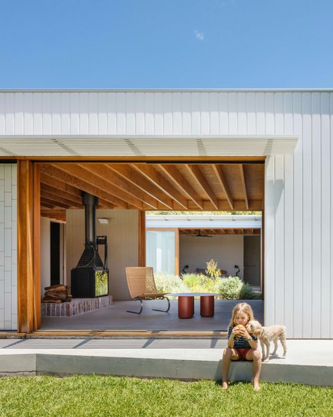 Thumbnail of p-c4s4utwuwhl-49d3f6cb4882454c 0