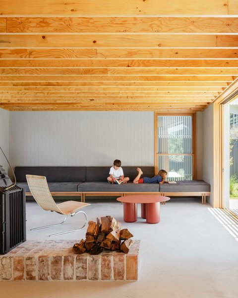 Thumbnail of p-c4s4utwuwhl-49d3f6cb4882454c 2