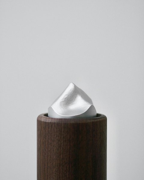 Thumbnail of p-c0b0euxtzfb-4a1a285e4b4f4d9f 0