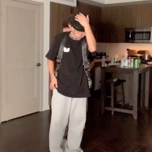 Thumbnail of p-caitd2uhnxx-4d64fe7f4c27447e 8