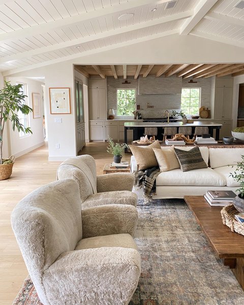 Thumbnail of cdauiw-apwa-4d74083ec73c40dd 0