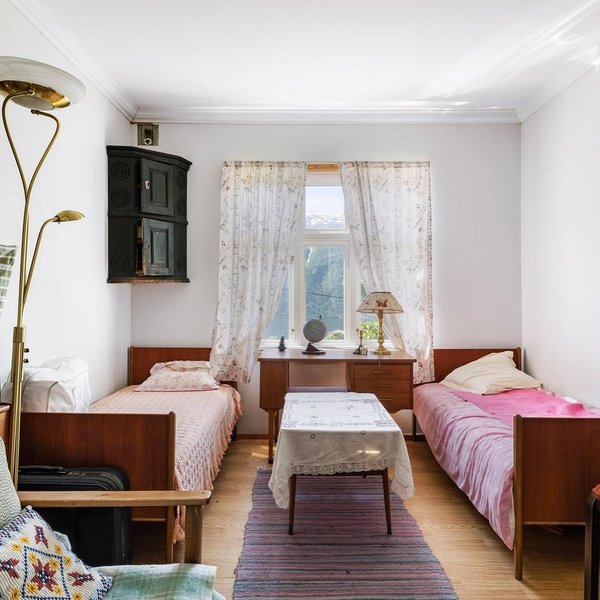 Thumbnail of p-cteuwpuud9f-4da3da97282a4f98 5