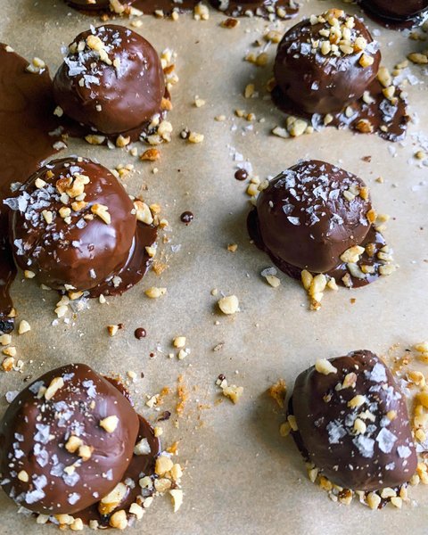 Thumbnail of by5mf-pjtax-4dca07ba9a86417c 0