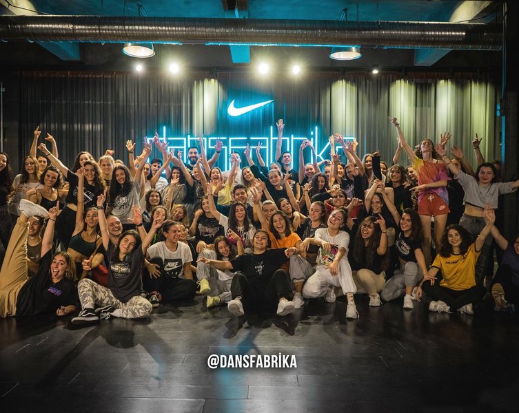 Thumbnail of p-b3khisxayqz-4f0a24cdb4934353 0