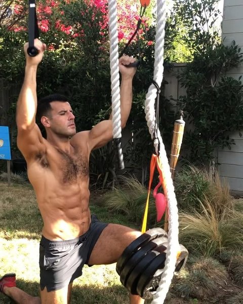 Thumbnail of p-bpxapqwfsss-4fdc7b44af6f46f0 3