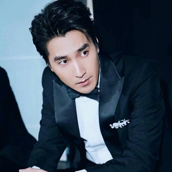 Thumbnail of cm-ziy6fip0-50bea77ea8234f96 3