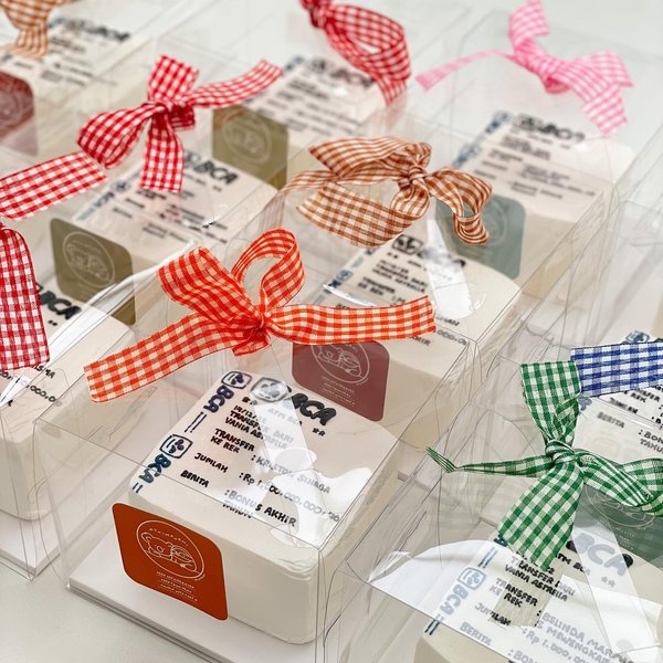 Thumbnail of p-cmrjxbmp48s-51c2419355f24b13 4