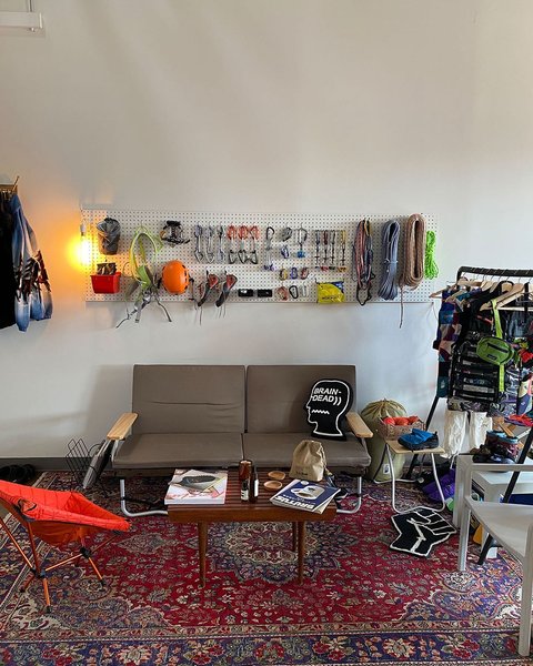 Thumbnail of p-cha9ju5lqm9-52089abb274e4d12 0