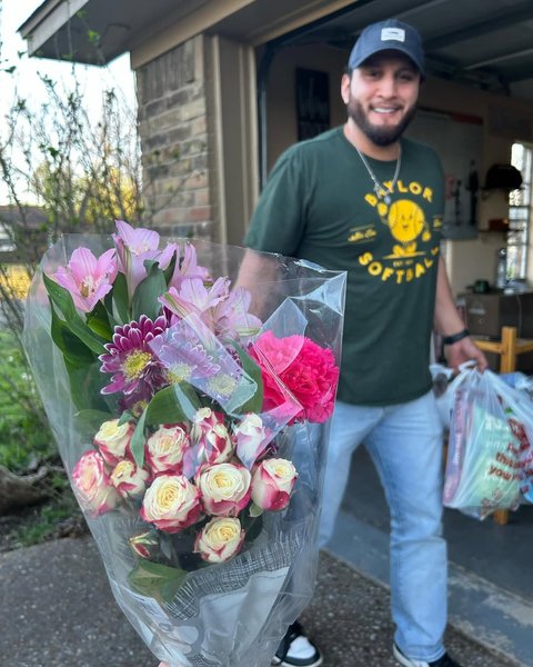 Thumbnail of p-c6j1m8ropwh-52a77b1c51f5492f 1