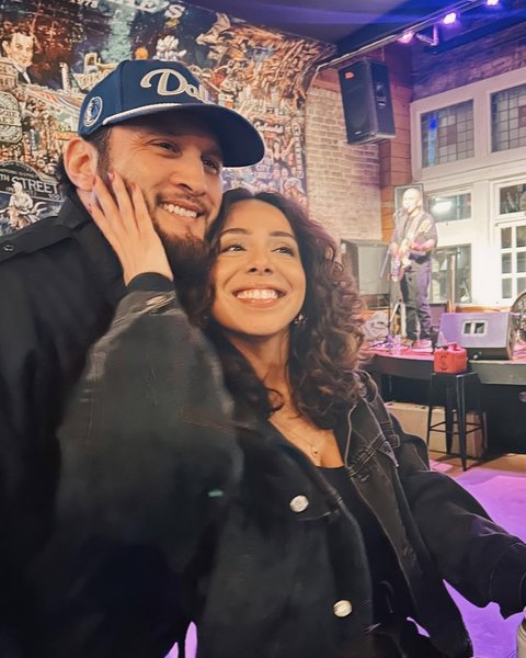 Thumbnail of p-c6j1m8ropwh-52a77b1c51f5492f 4