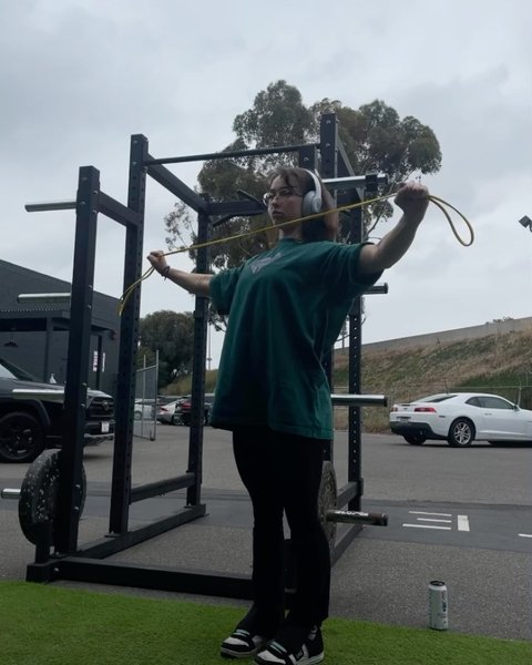 Thumbnail of p-ctz2ecry9jq-55682d56c31e460c 1