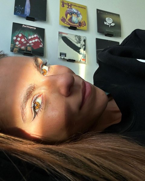 Thumbnail of czuwh-8vwwh-56270547c6224cb2 0