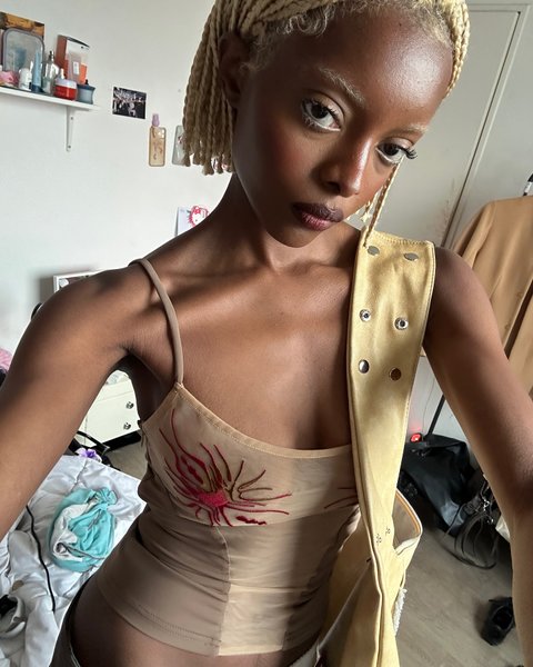 Thumbnail of p-dgbkza6ghwi-5689b2c46046401d 3