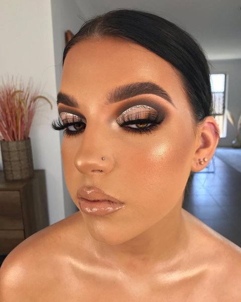 Thumbnail of p-cho0e9ldeoa-56a1afb1ff3a41a1 1