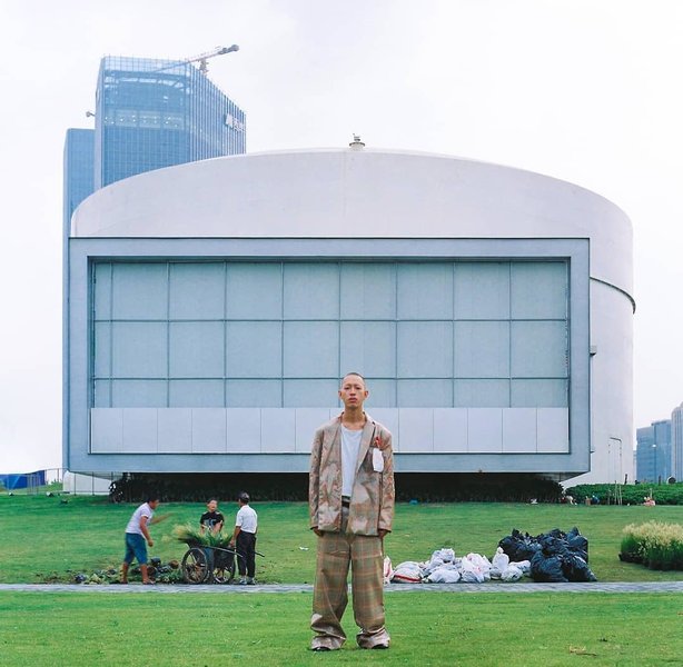 Thumbnail of b36-nuuj6fi-59c7f38a27164bc2 1