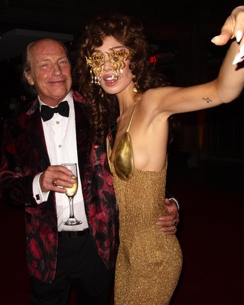 Thumbnail of p-cudtgy1j6hb-5a01a479ddb441c8 1