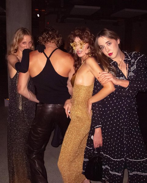 Thumbnail of p-cudtgy1j6hb-5a01a479ddb441c8 8