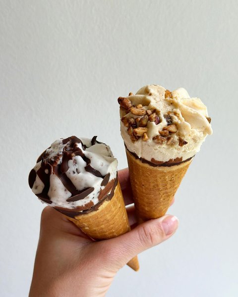 Thumbnail of c7lrgryso-8-5ac037bcc5d64763 1