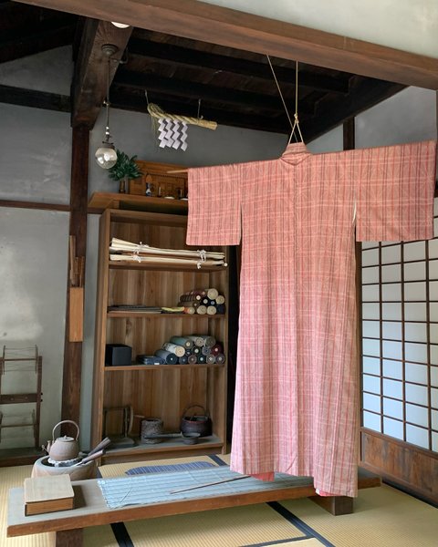 Thumbnail of p-dlt1y62ujse-5b41a16a3d644561 8