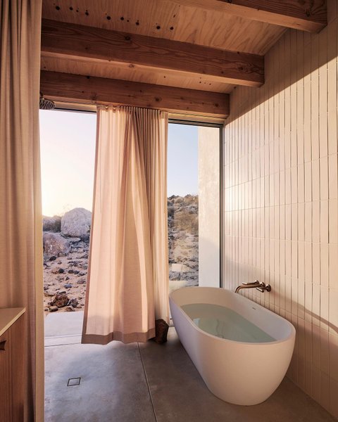 Thumbnail of c-iviiirkxp-5c578fce76c94454 5