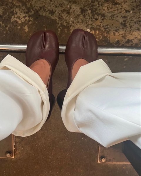 Thumbnail of p-chrv8awm0uy-5cd95ed306ca4fbf 0