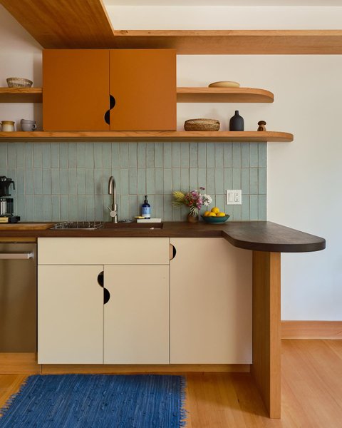 Thumbnail of p-cwx2g1jlekq-5e8421de0dc34125 0