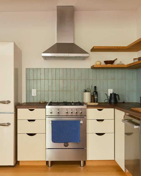 Thumbnail of p-cwx2g1jlekq-5e8421de0dc34125 1