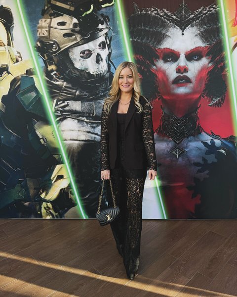 Thumbnail of p-c0kzsuelzd9-5f68d5ab5fe54c76 0