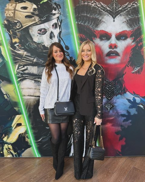 Thumbnail of p-c0kzsuelzd9-5f68d5ab5fe54c76 1