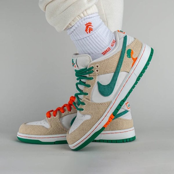 Thumbnail of cmawqsnt-w0-642aaf57f66c4a80 0